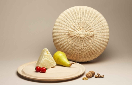 Calla-portaformaggio-coperchio-legno-vimini Calla-portaformaggio-coperchio-legno-vimini